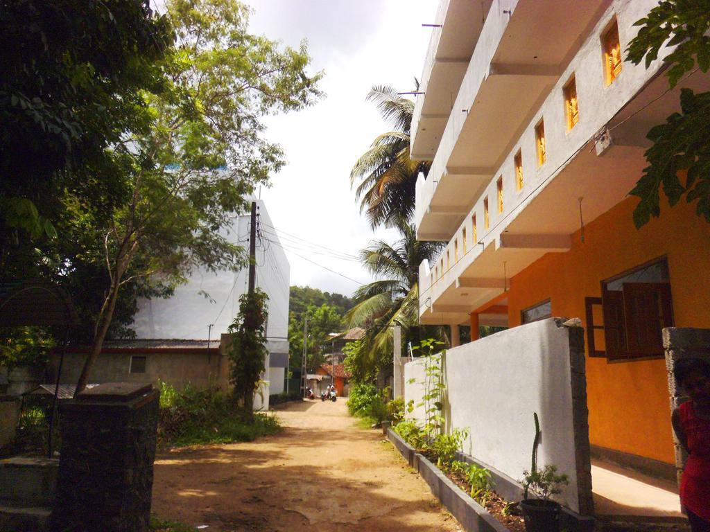 Hopson Resort And Apartment Unawatuna Ngoại thất bức ảnh